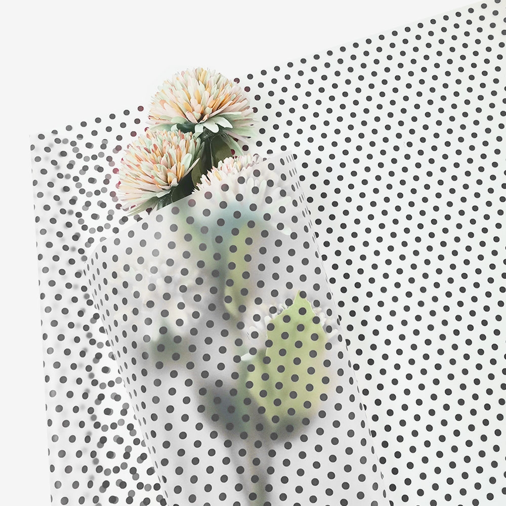 Пленка мат. «Горошек» 1цв. 600/200гр черный